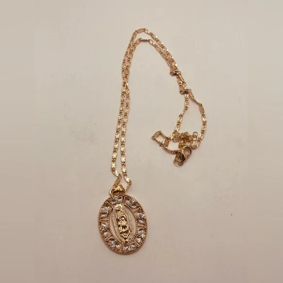 Gold plated necklace for women virgin Guadalupe design - Picture 3 of 4